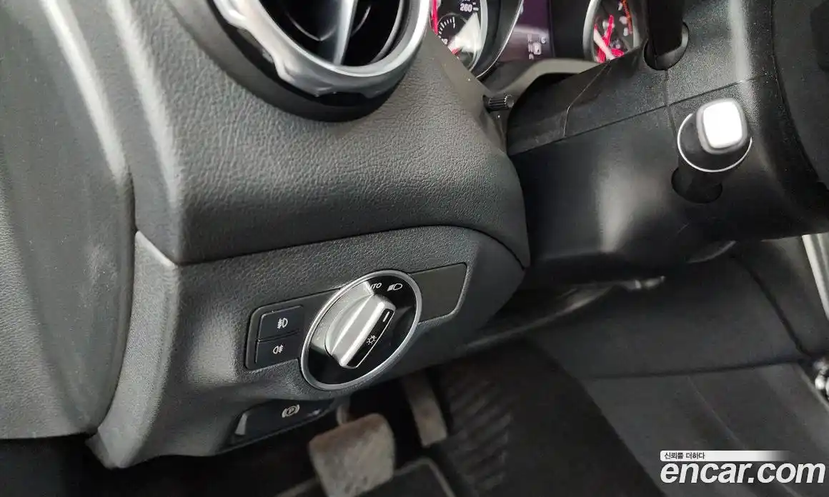 Mercedes-Benz GLA-Class 2018 2.0 гидро, фото 22 Mercedes-Benz GLA-Class 2018 2.0 гидро, фото 22