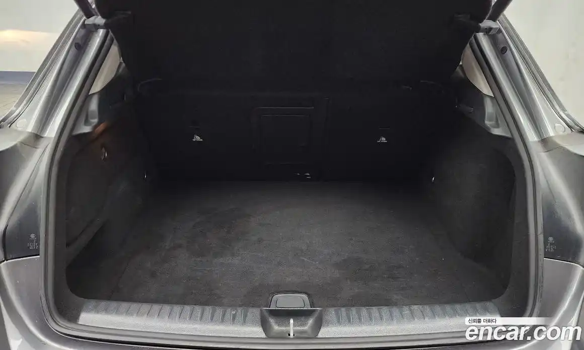 Mercedes-Benz GLA-Class 2018 2.0 гидро, фото 26 Mercedes-Benz GLA-Class 2018 2.0 гидро, фото 26