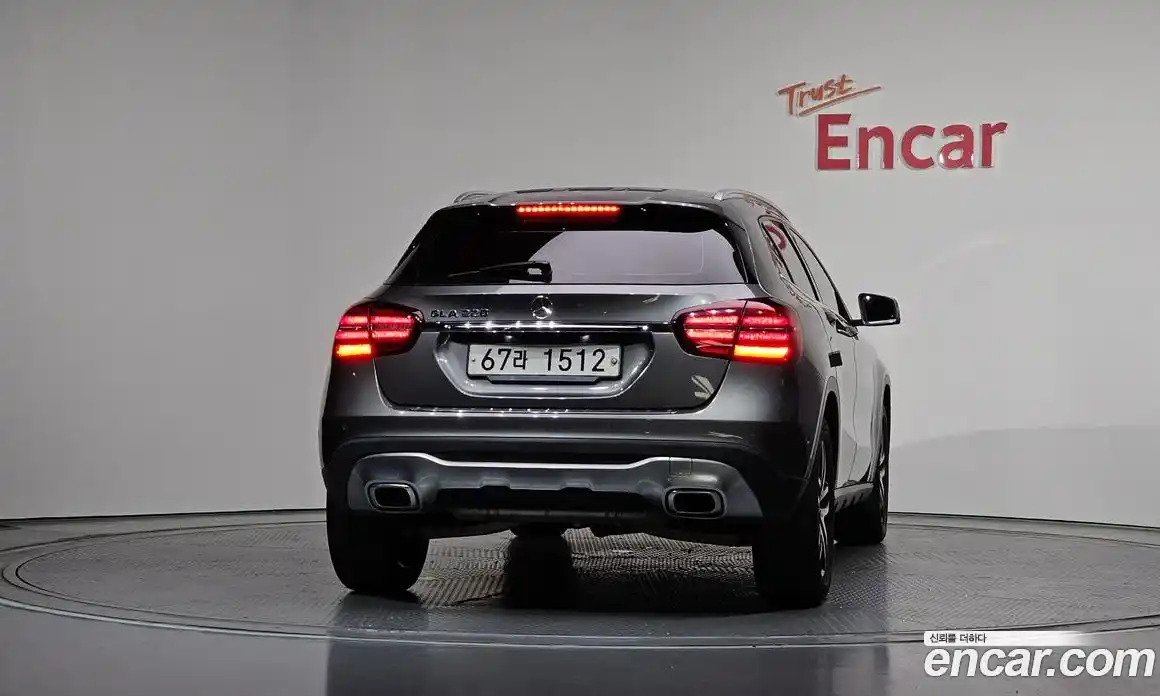 Mercedes-Benz GLA-Class 2018 2.0 гидро, фото 4 Mercedes-Benz GLA-Class 2018 2.0 гидро, фото 4