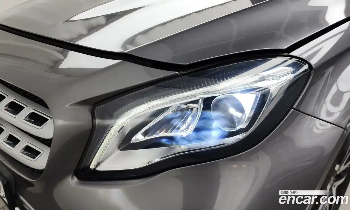 Mercedes-Benz GLA-Class 2018 2.0 гидро, фото 8 Mercedes-Benz GLA-Class 2018 2.0 гидро, фото 8