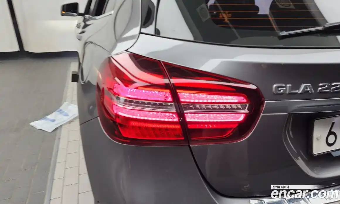 Mercedes-Benz GLA-Class 2018 2.0 гидро, фото 9 Mercedes-Benz GLA-Class 2018 2.0 гидро, фото 9