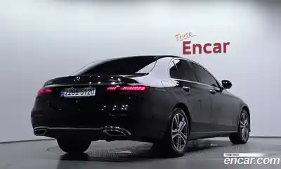 Mercedes-Benz E-Class 2021 2.0 автомат (гидро), миниатюра 2