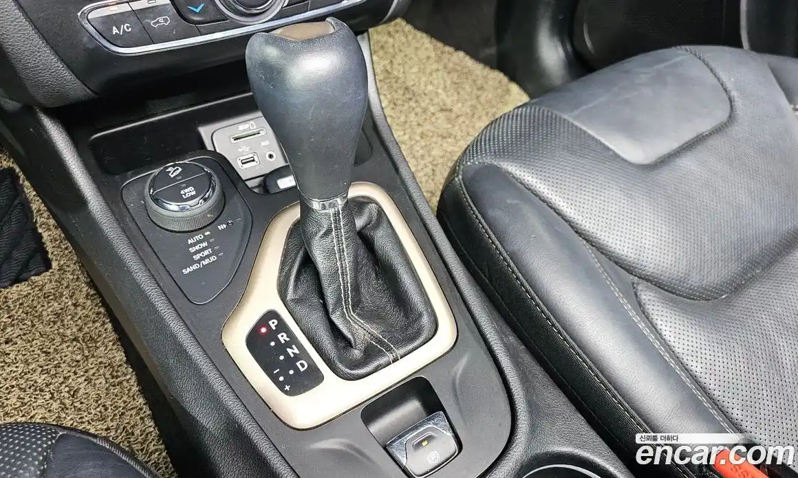 Jeep Cherokee 2015 2.0 автомат (гидро), фото 9