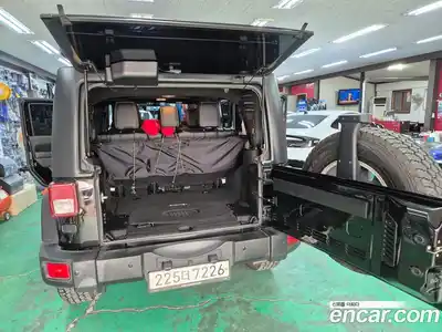 Jeep Wrangler 2017 3.6 автомат (гидро), миниатюра 12