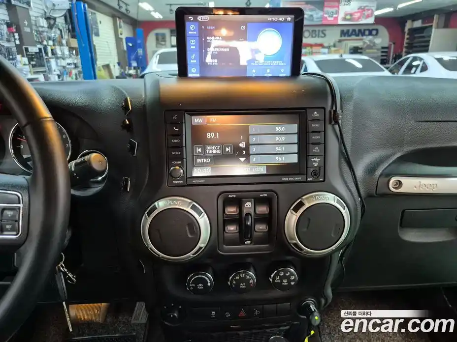 Jeep Wrangler 2017 3.6 автомат (гидро), фото 13