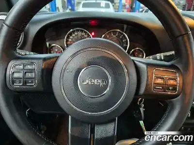 Jeep Wrangler 2017 3.6 автомат (гидро), миниатюра 7