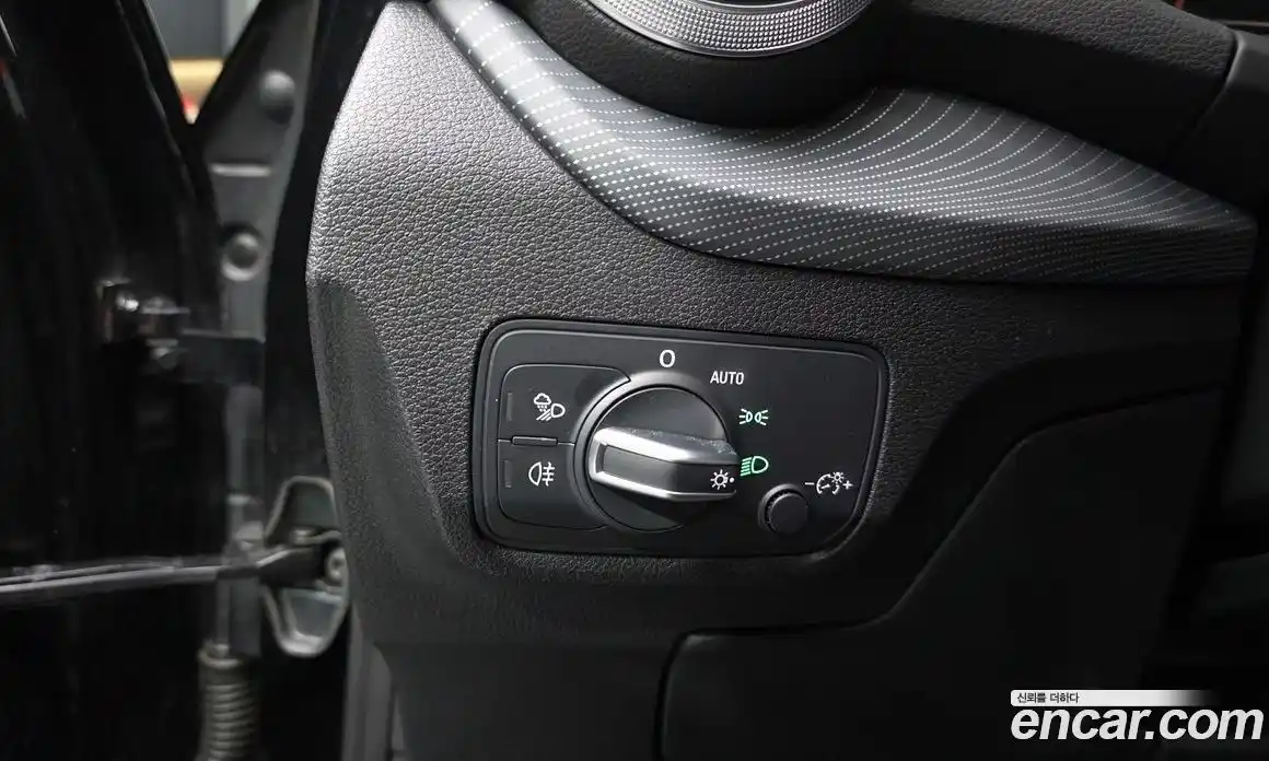 Audi Q2 2023 2.0 автомат (гидро), фото 28