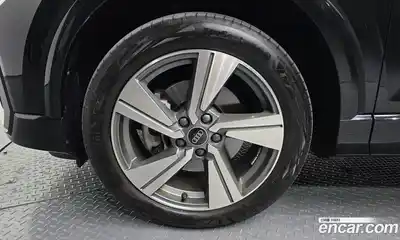 Audi Q2 2023 2.0 автомат (гидро), миниатюра 4