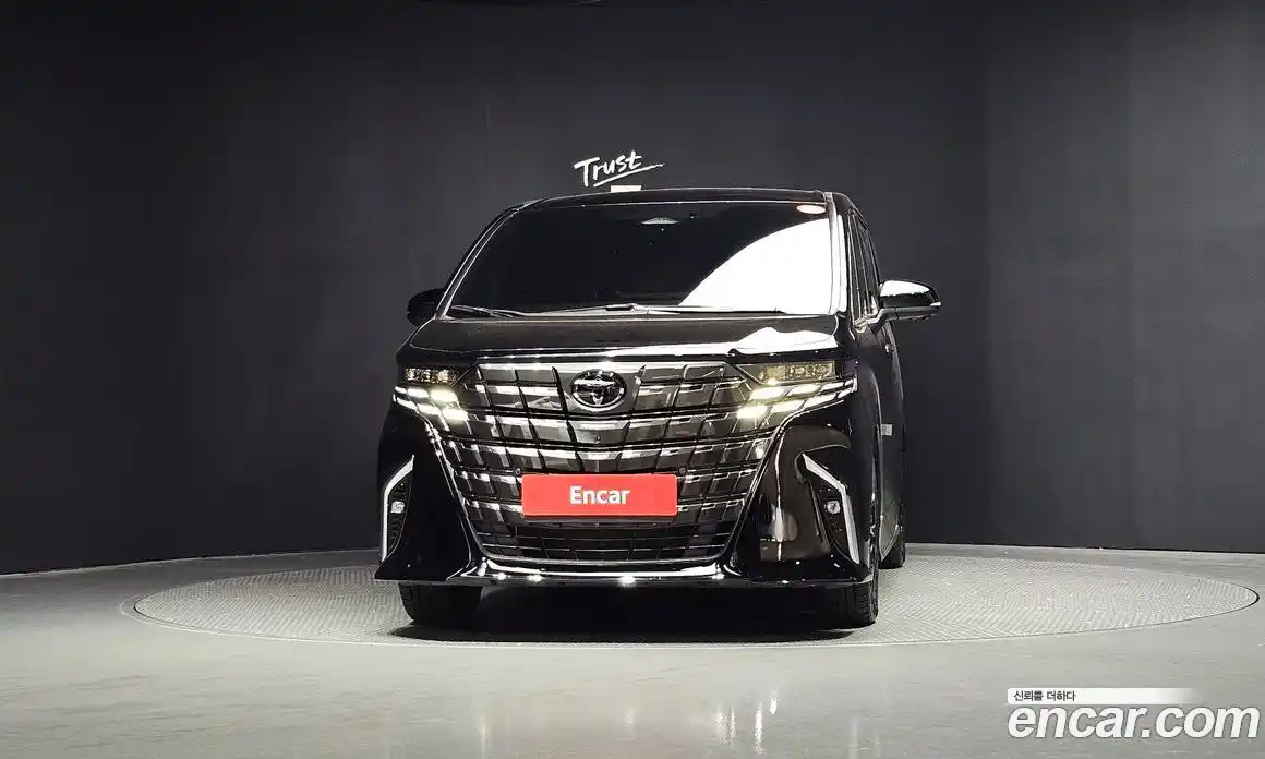 Toyota Alphard 2024 2.5 автомат (гидро), фото 3 Toyota Alphard 2024 2.5 автомат (гидро), фото 3