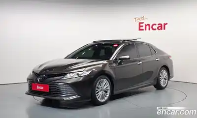 Toyota Camry 2018 2.5 автомат (гидро), миниатюра 1 Toyota Camry 2018 2.5 автомат (гидро), миниатюра 1