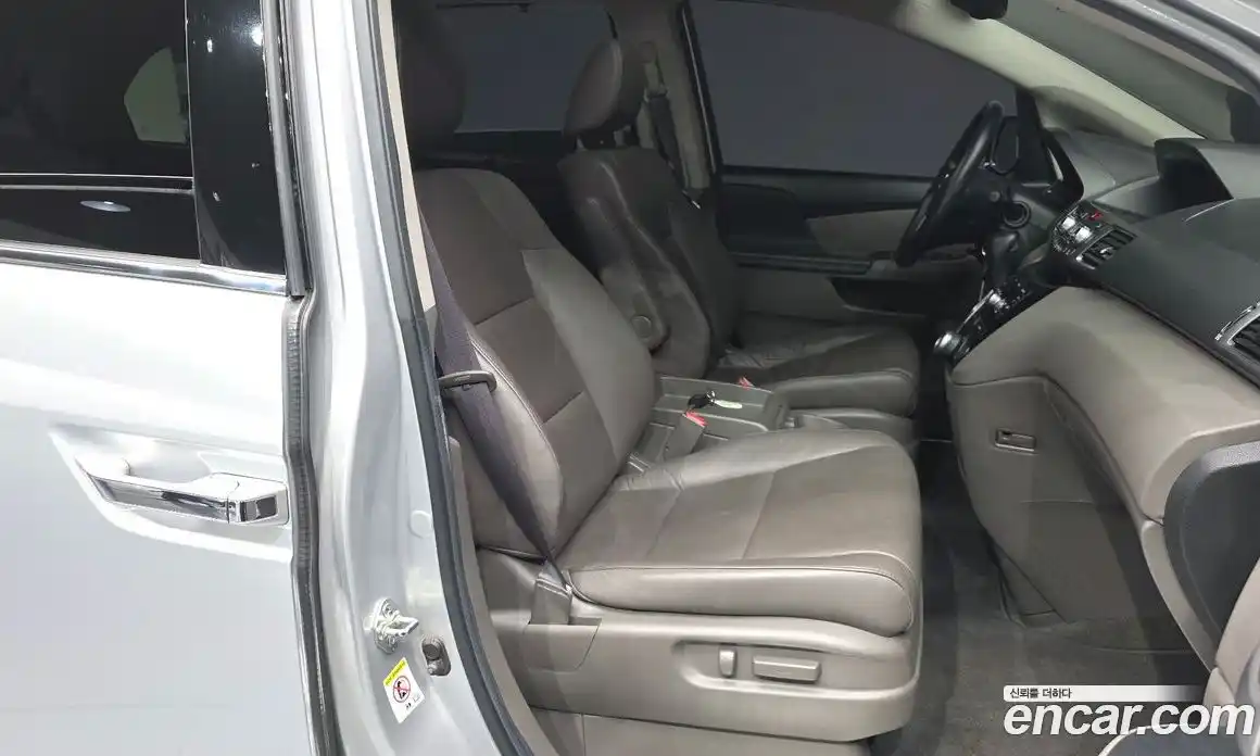 Honda Odyssey 2013 3.5 автомат (гидро), фото 11