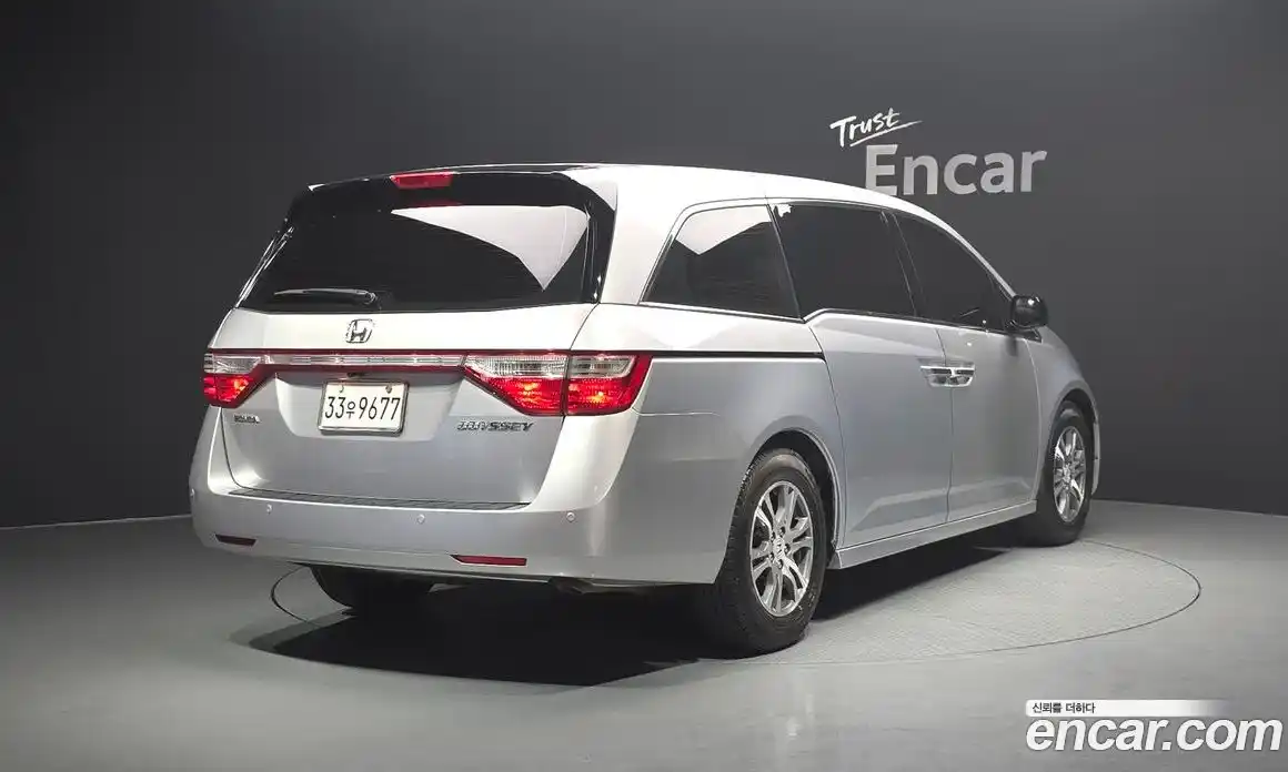 Honda Odyssey 2013 3.5 автомат (гидро), фото 2