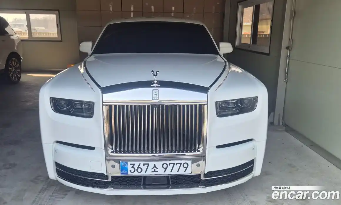 Rolls-Royce Phantom 2025 6.7 автомат (гидро), фото 2 Rolls-Royce Phantom 2025 6.7 автомат (гидро), фото 2