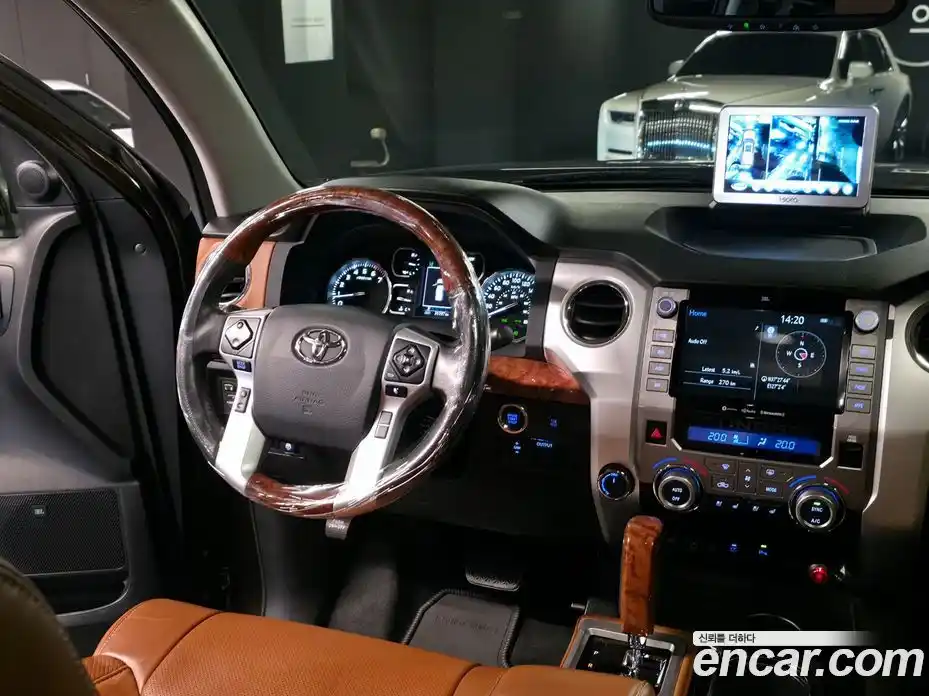 Toyota Tundra 2020 5.7 автомат (гидро), фото 16 Toyota Tundra 2020 5.7 автомат (гидро), фото 16