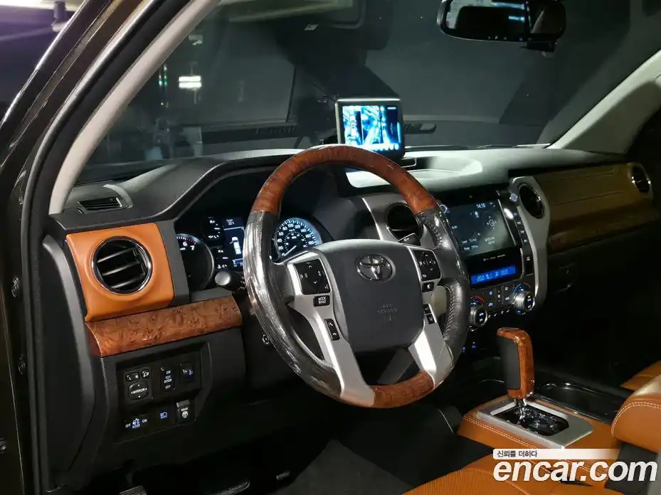 Toyota Tundra 2020 5.7 автомат (гидро), фото 8 Toyota Tundra 2020 5.7 автомат (гидро), фото 8