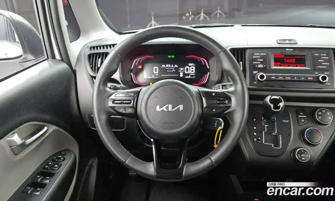 Kia Ray 2024 1.0 автомат (гидро), фото 19