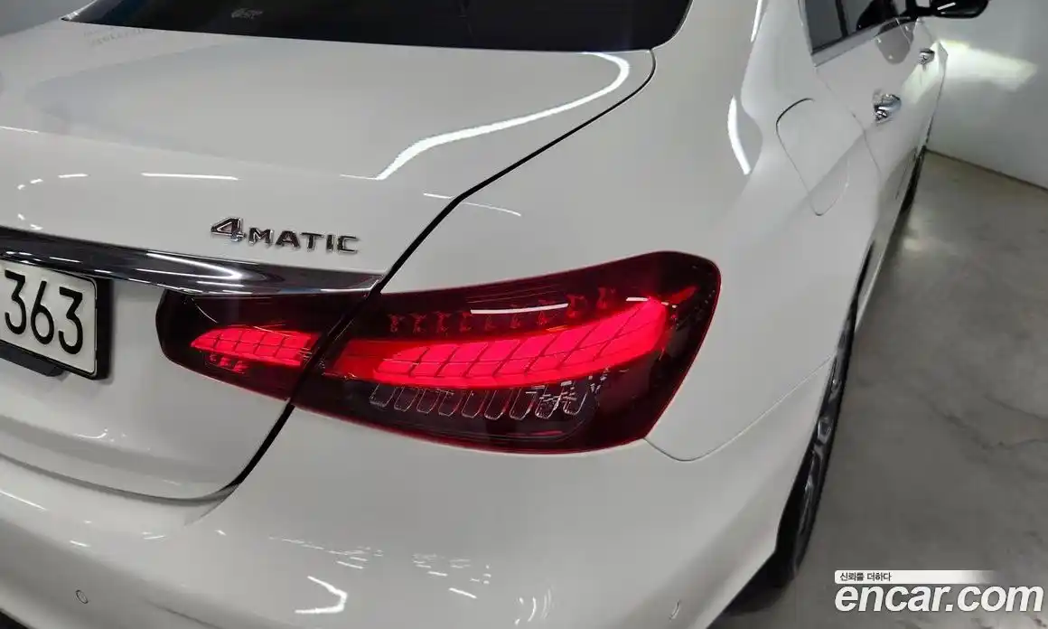 Mercedes-Benz E-Class 2022 1.9 автомат (гидро), фото 13