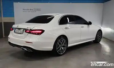 Mercedes-Benz E-Class 2022 1.9 автомат (гидро), миниатюра 2