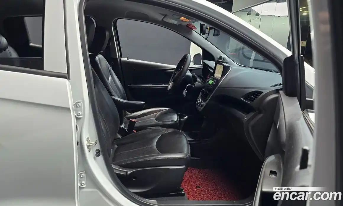Chevrolet Spark 2016 1.0 автомат (гидро), фото 17