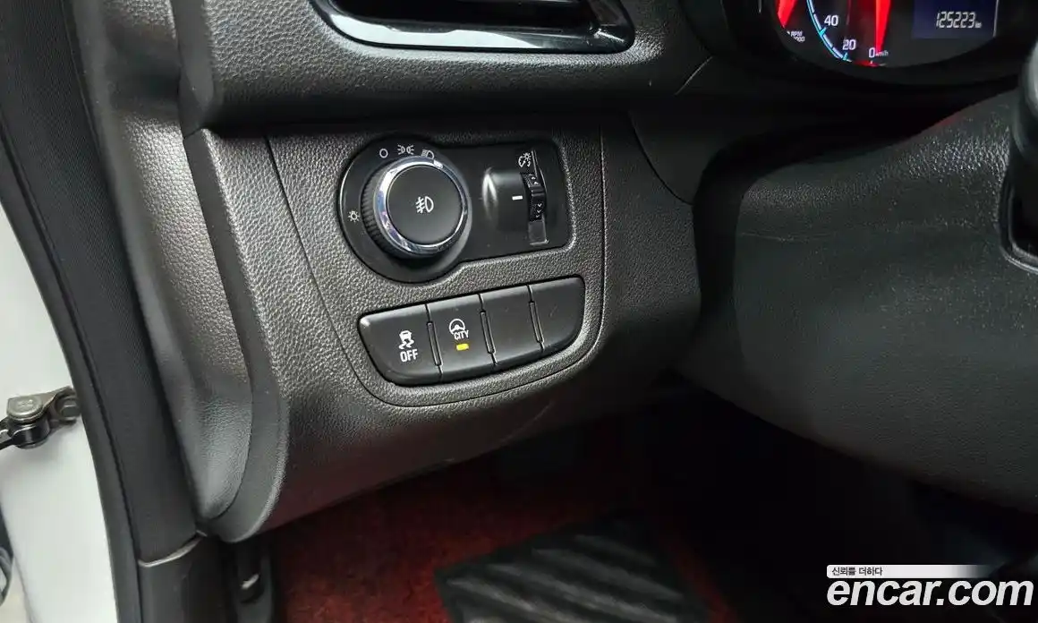 Chevrolet Spark 2016 1.0 автомат (гидро), фото 25