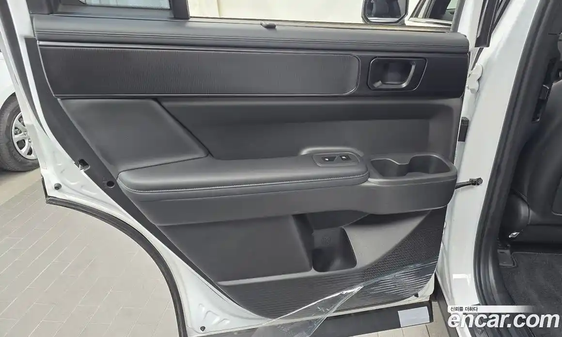 Hyundai Santa Fe 2024 1.6 автомат (гидро), фото 15