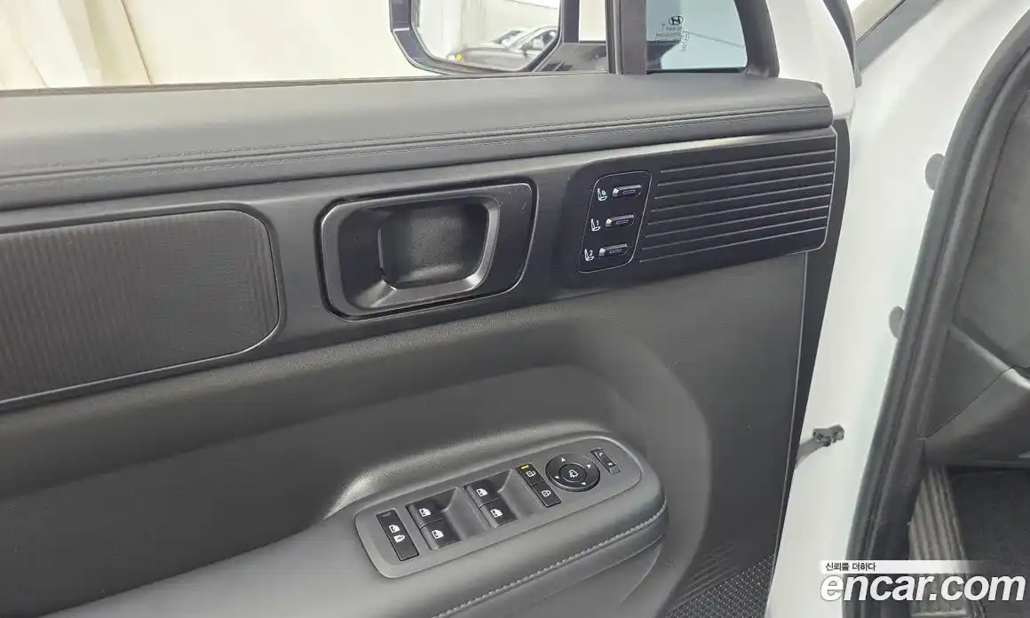 Hyundai Santa Fe 2024 1.6 автомат (гидро), фото 27