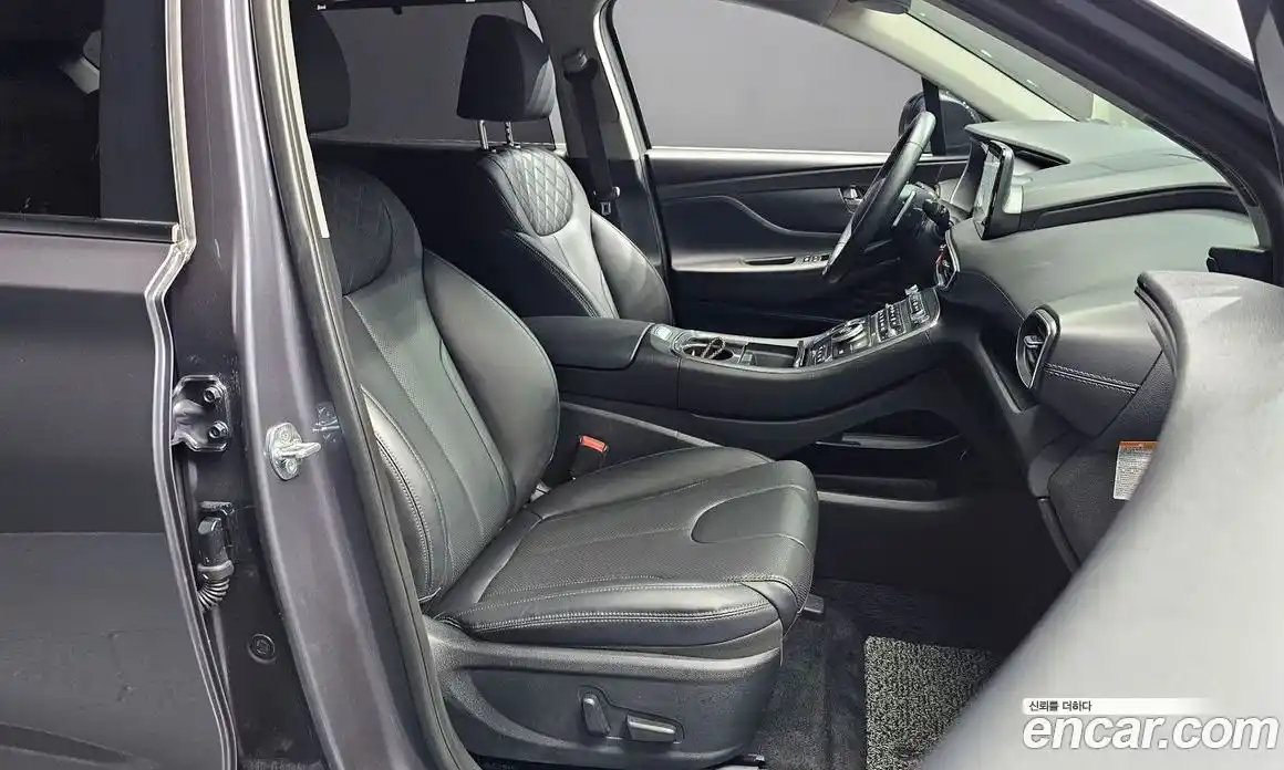 Hyundai Santa Fe 2022 1.6 автомат (гидро), фото 16