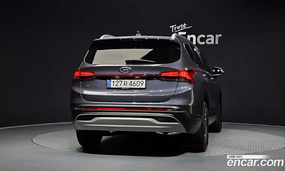 Hyundai Santa Fe 2022 1.6 автомат (гидро), фото 4