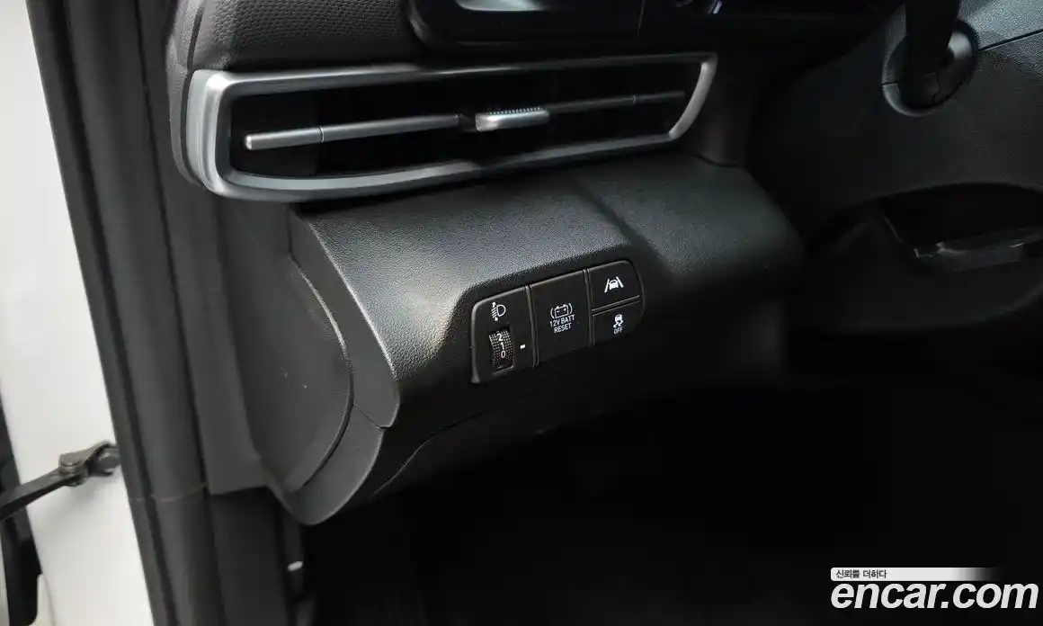 Hyundai Avante 2023 1.6 автомат (гидро), фото 29