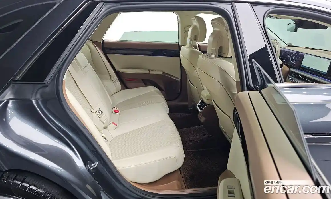 Hyundai Grandeur 2024 1.6 автомат (гидро), фото 18