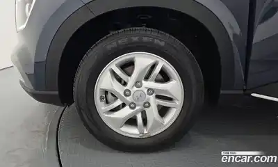Hyundai Venue 2023 1.6 автомат (гидро), миниатюра 5