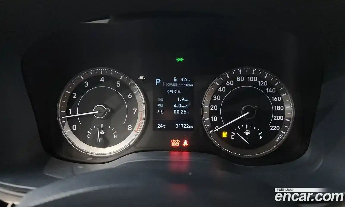 Hyundai Venue 2019 1.6 автомат (гидро), фото 11