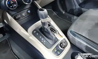 Hyundai Venue 2019 1.6 автомат (гидро), миниатюра 12
