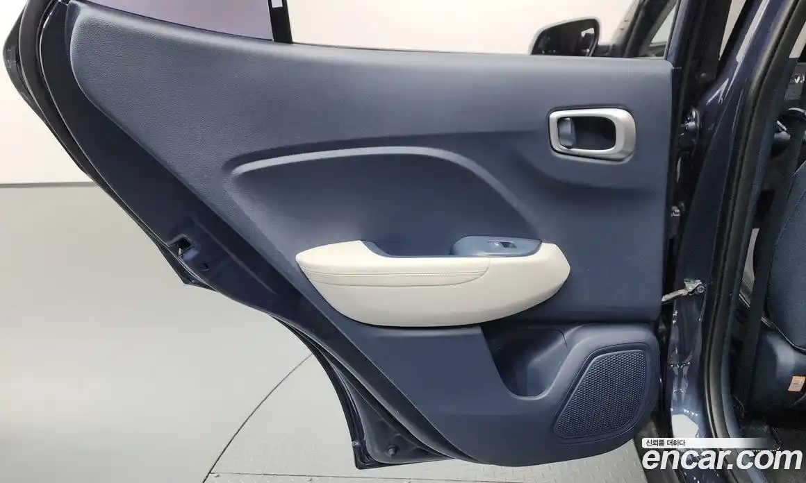 Hyundai Venue 2019 1.6 автомат (гидро), фото 15