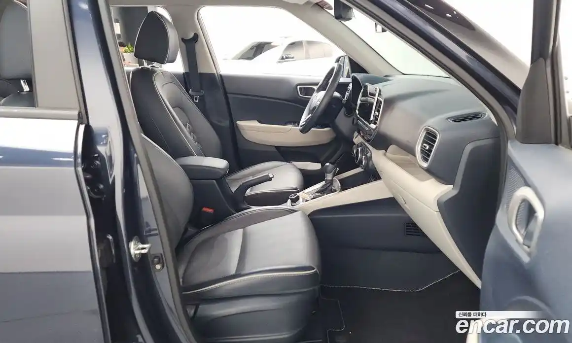 Hyundai Venue 2019 1.6 автомат (гидро), фото 16