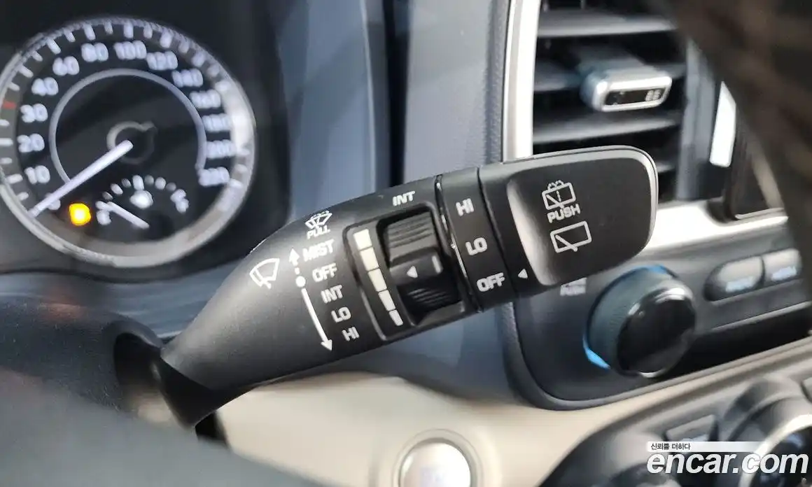 Hyundai Venue 2019 1.6 автомат (гидро), фото 29