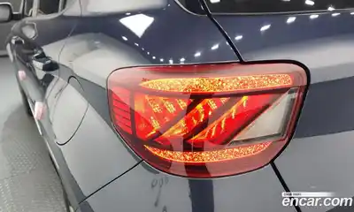Hyundai Venue 2019 1.6 автомат (гидро), миниатюра 9