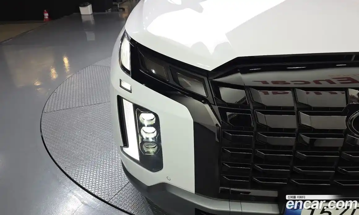 Hyundai Palisade 2023 2.2 автомат (гидро), фото 8