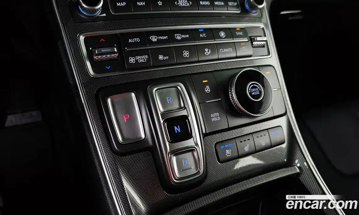 Hyundai Santa Fe 2022 1.6 автомат (гидро), фото 9