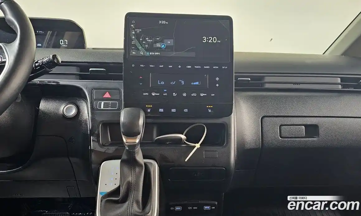 Hyundai Staria 2023 2.2 автомат (гидро), фото 18