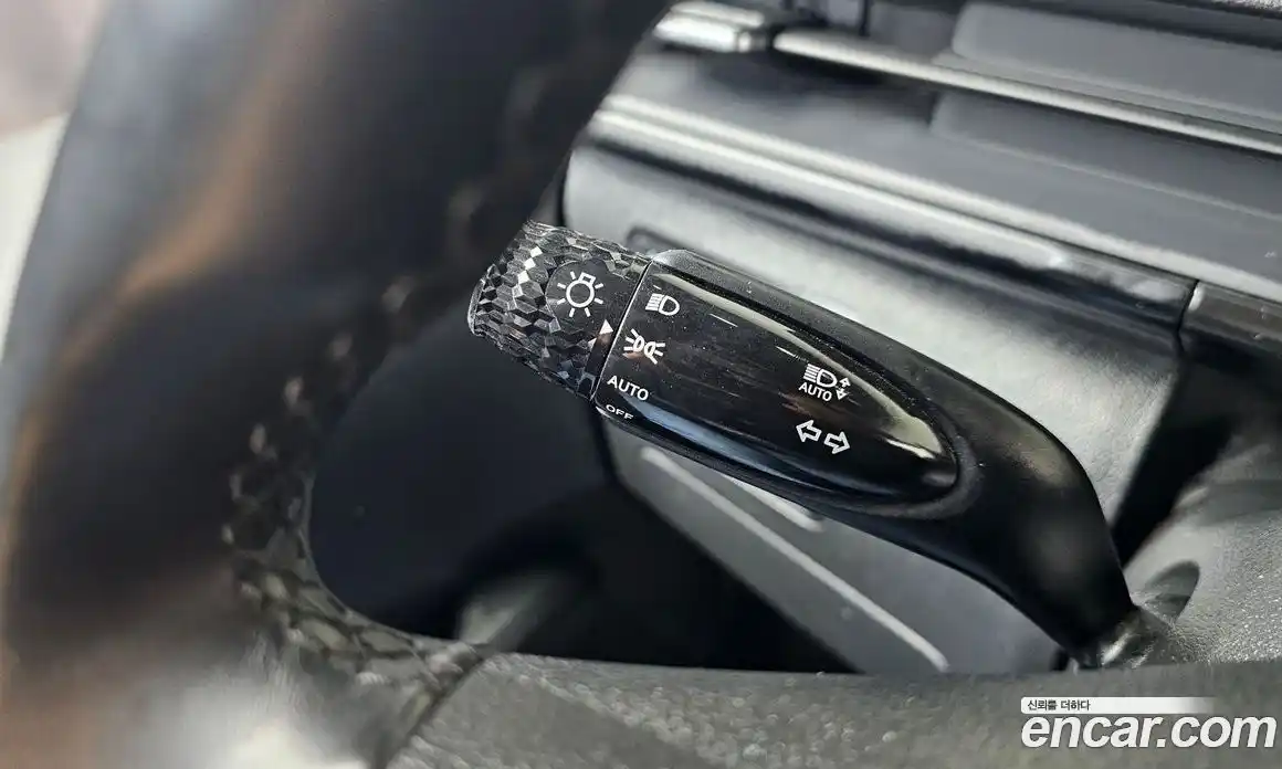 Hyundai Staria 2023 2.2 автомат (гидро), фото 23