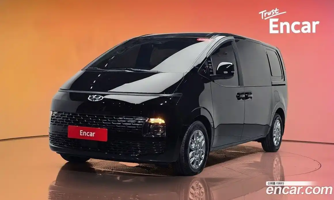 Hyundai Staria 2023 2.2 автомат (гидро), фото 31