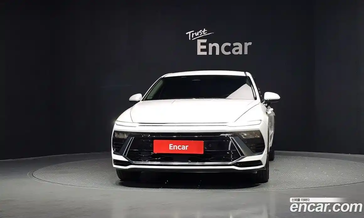 Hyundai Sonata 2024 2.0 автомат (гидро), фото 3