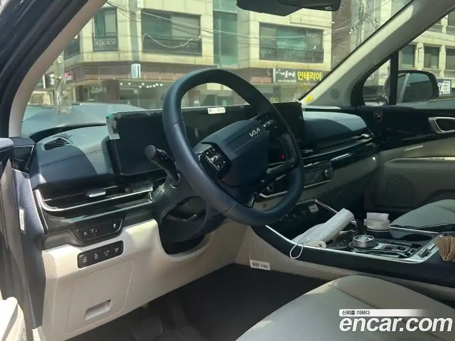 Kia Carnival 2025 1.6 автомат (гидро), фото 7