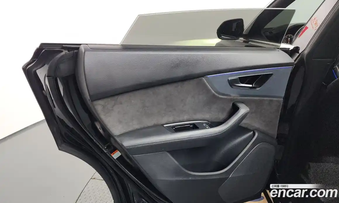 Audi Q8 2021 3.0 автомат (гидро), фото 15