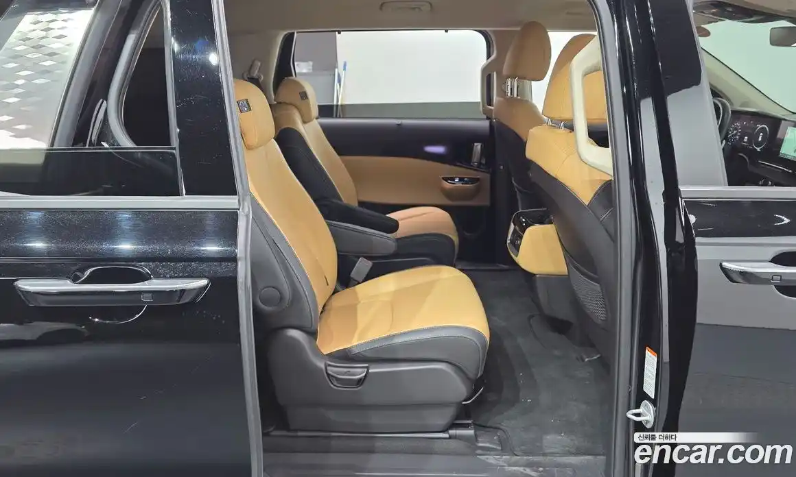 Kia Carnival 2023 2.2 автомат (гидро), фото 17