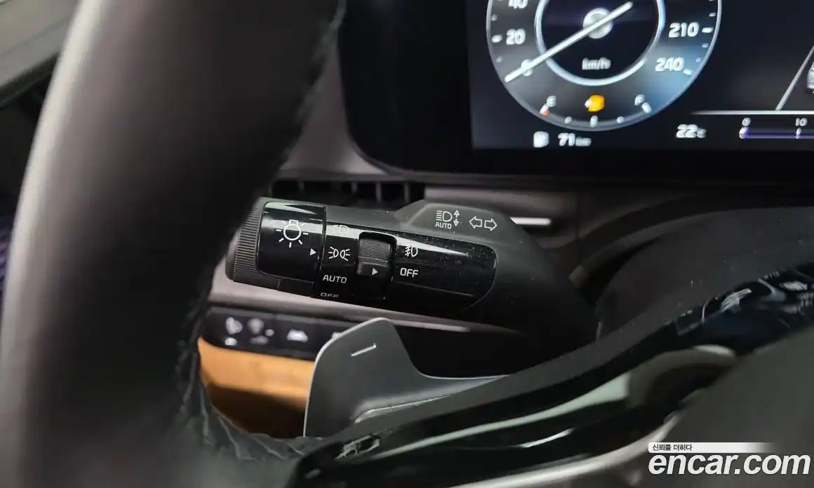 Kia Carnival 2023 2.2 автомат (гидро), фото 32