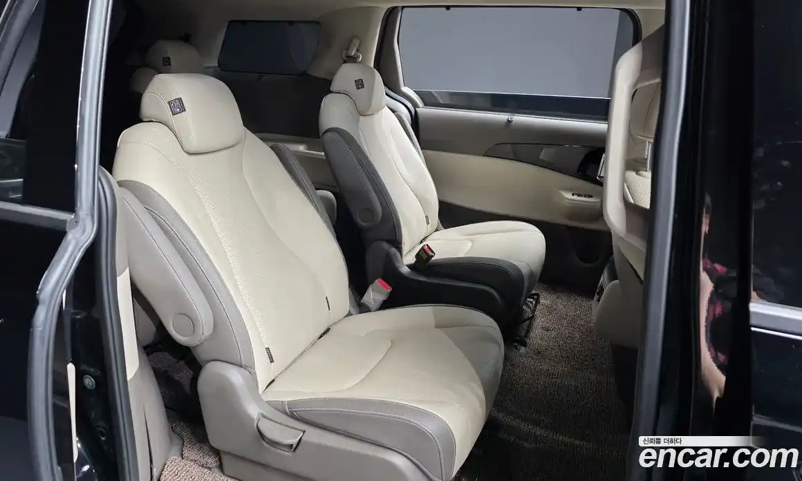 Kia Carnival 2024 2.2 автомат (гидро), фото 18