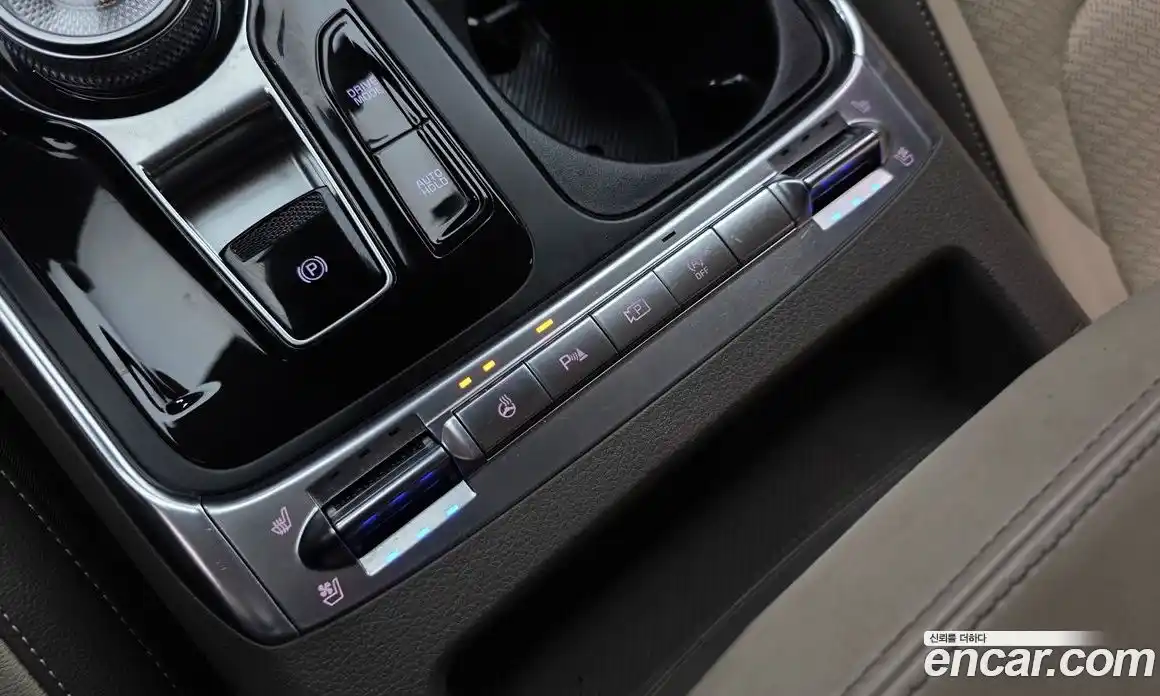 Kia Carnival 2024 2.2 автомат (гидро), фото 33