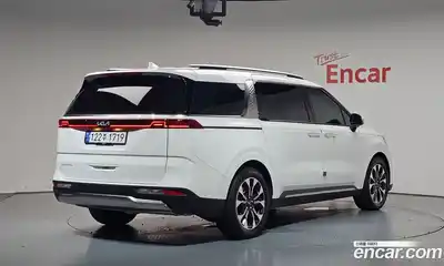 Kia Carnival, 2023, 22 827 км